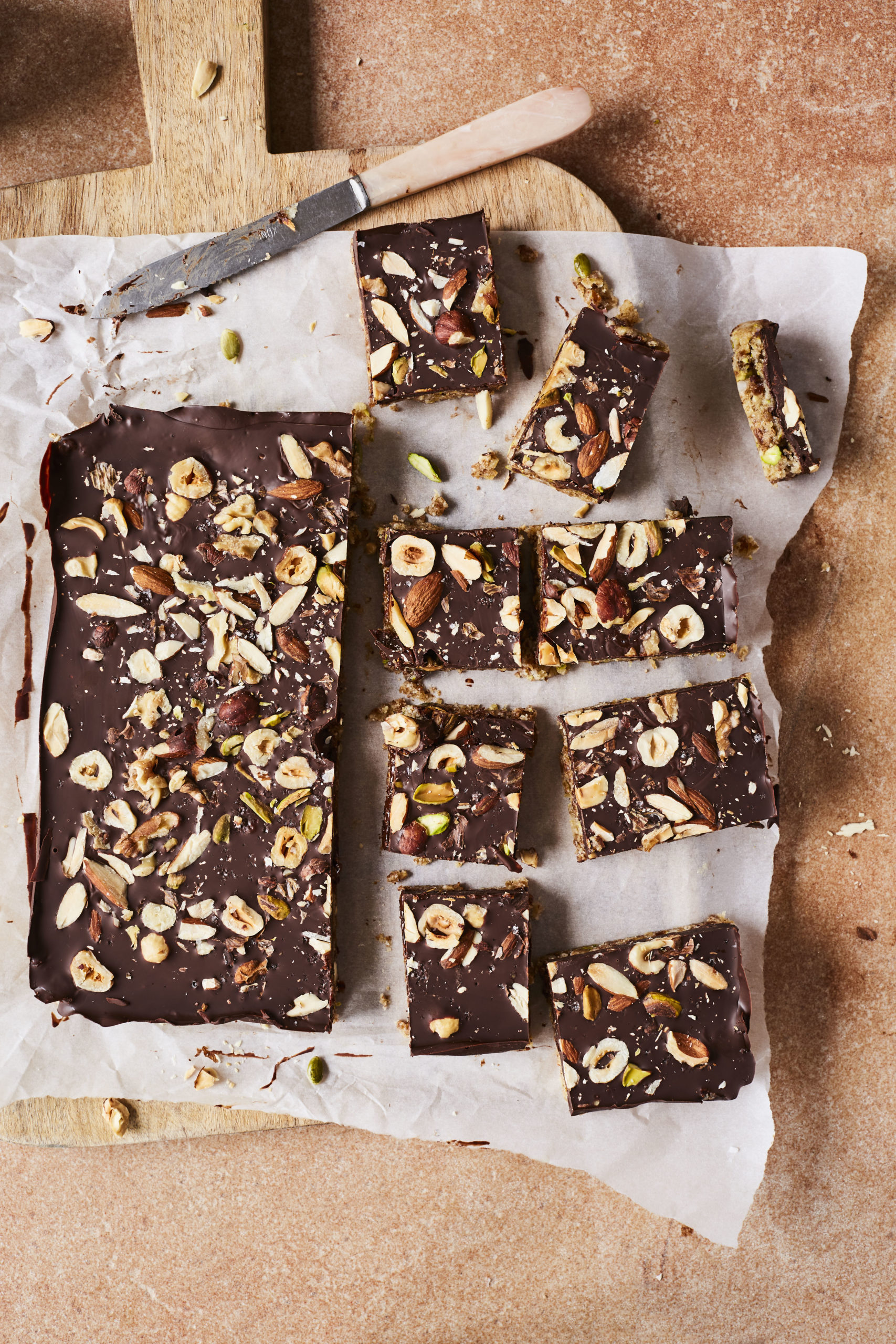 No-bake Chewy Nutty Bars
