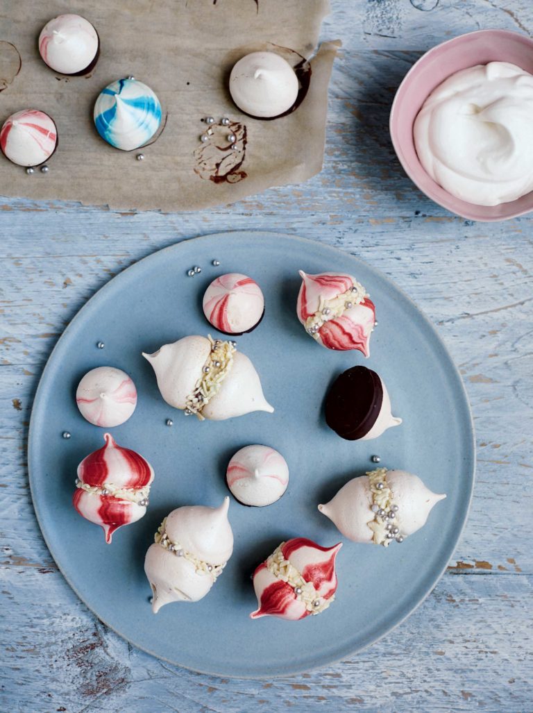 Red, white& blue meringue