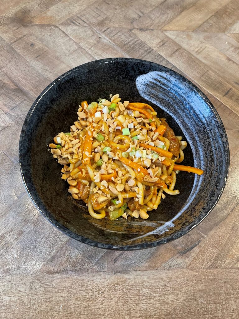 Spicy pork noodles