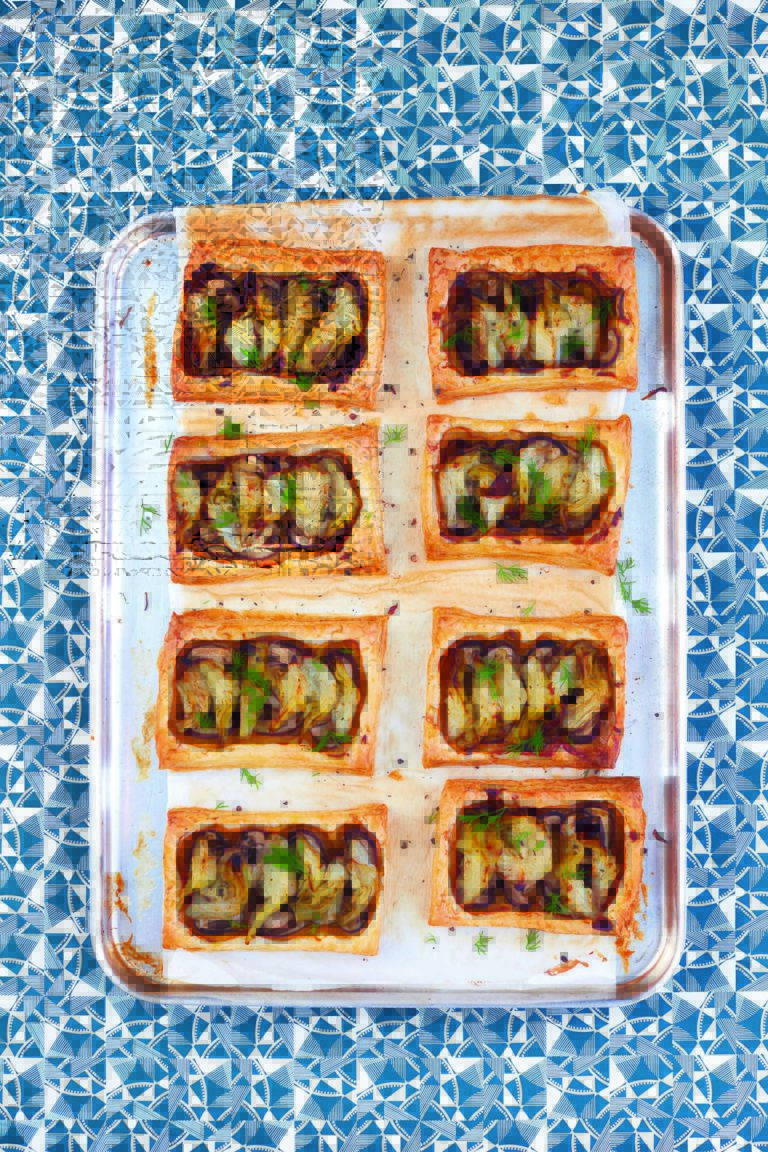 Mini Artichoke Tarts With Mushrooms and Dill