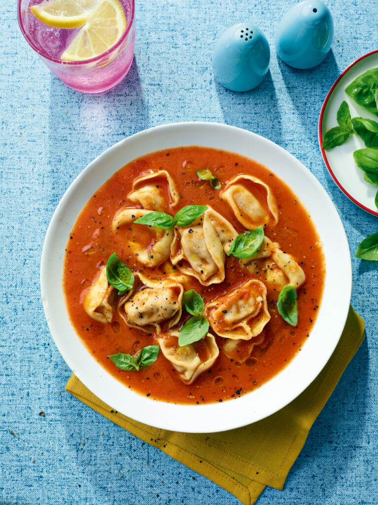 BOL spicy tomato tortellini chilli soup