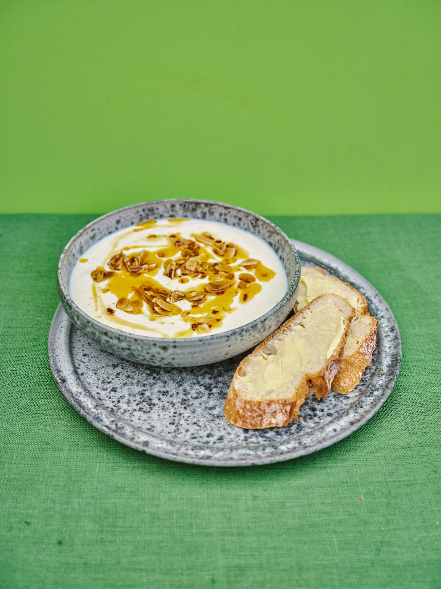 Jamie Oliver Cauliflower Cheese Spaghetti | Jamies One Pound Wonders
