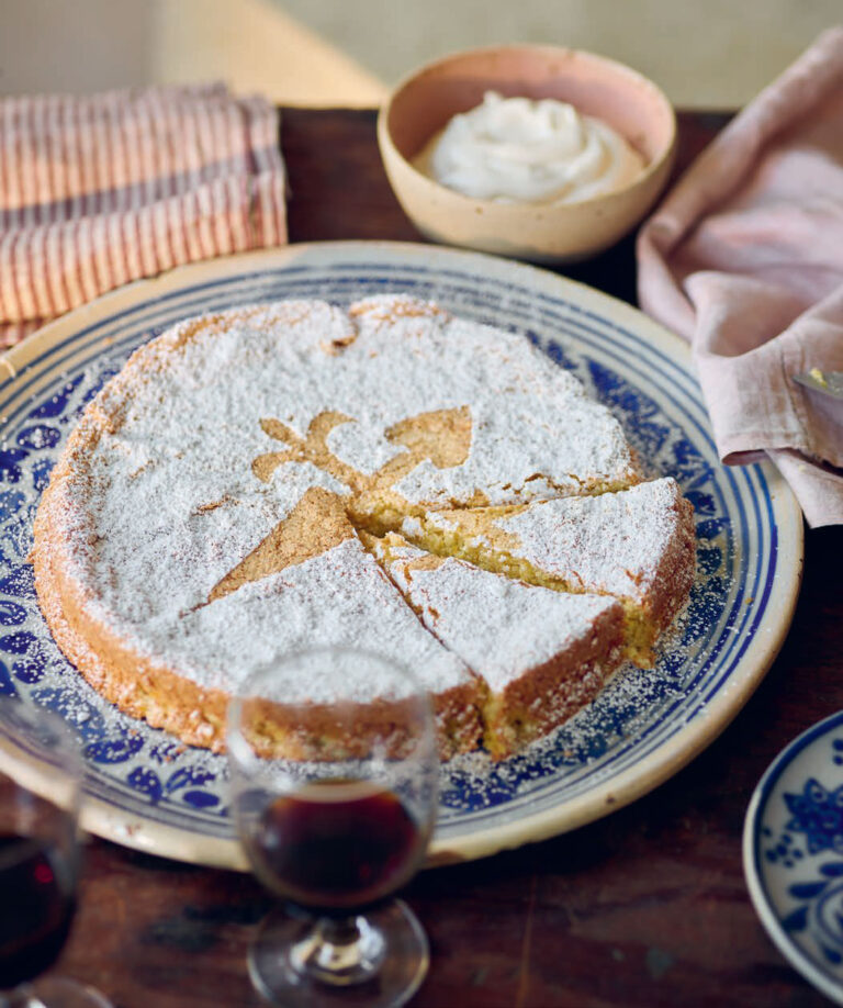 Jose Pizzaro santiago cake with PX cream