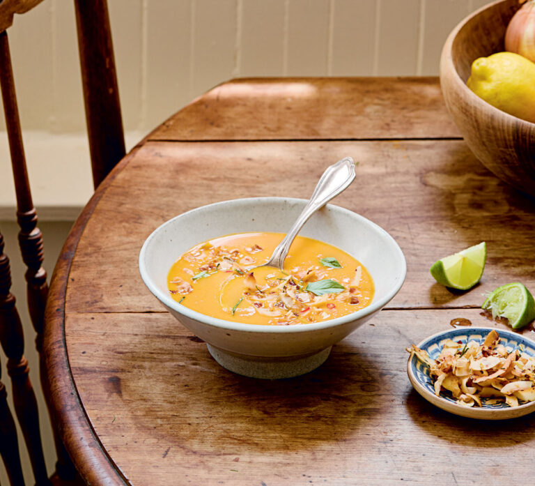 Samin Nosrat curried carrot and coconut soup