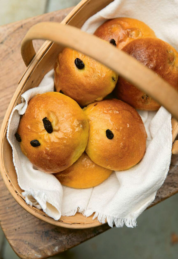 Madeleine Olivia' Saffron Buns