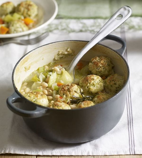slow cooker vegetable stew and dumplings