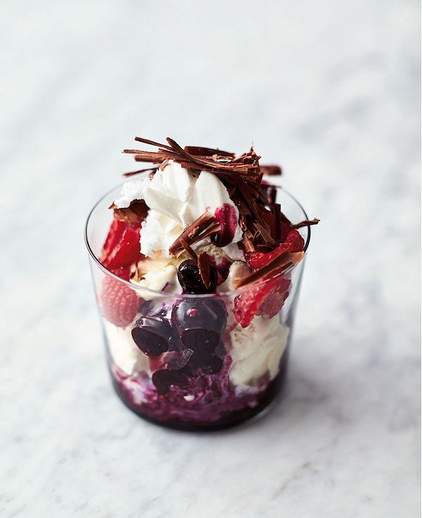 berry dessert alternative strawberries and cream jamie oliver berry meringue ripple 5 ingredients